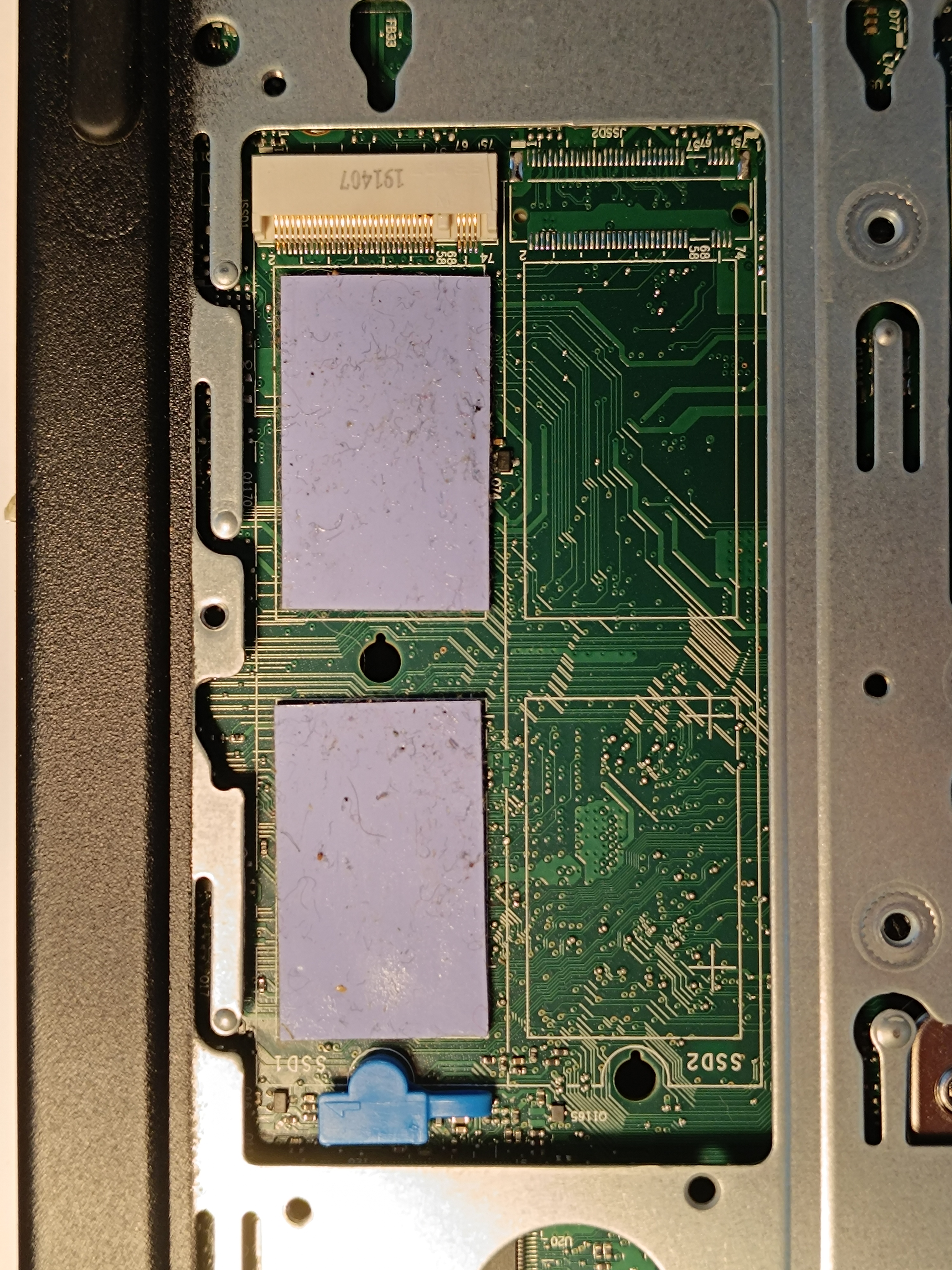 Photo emplacement SSD vide